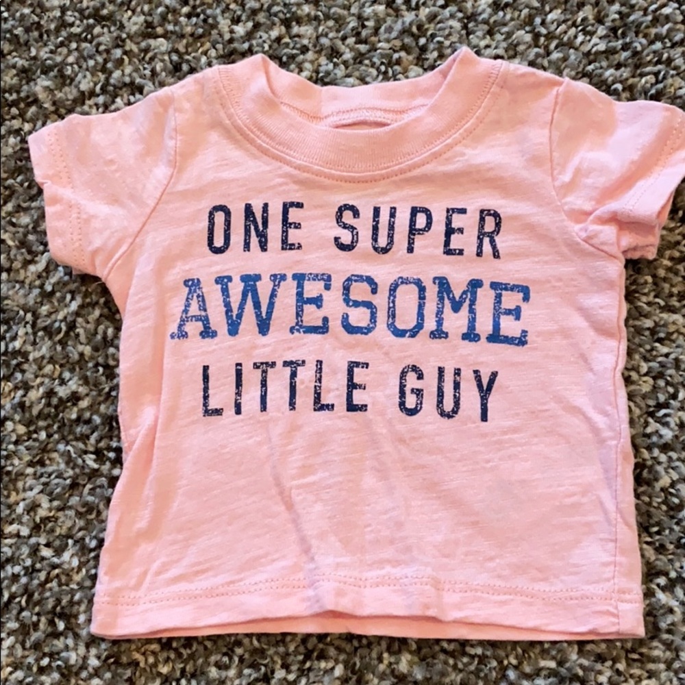 Salmon colored t shirt